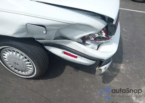 1998 Buick Lesabre Custom from USA, damaged, VIN 1G4HP52K1WH415215